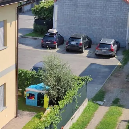 Comodo, Pratico E Tranquillo ארונה